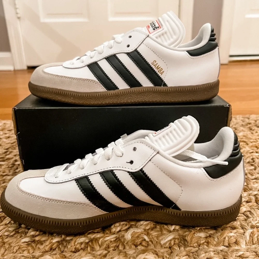 Addidas Samba Classic - Picture 2 of 4